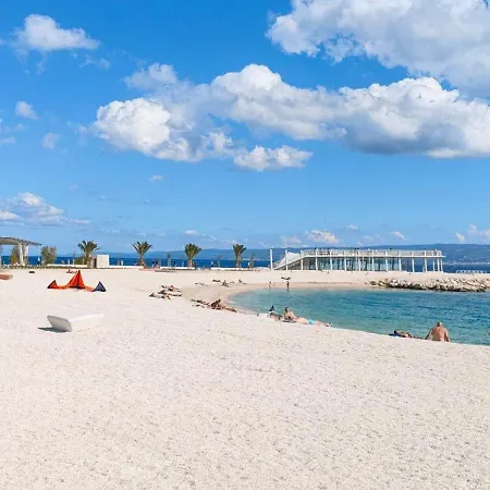 Znjan Beachfront Apartments Split Appartamento