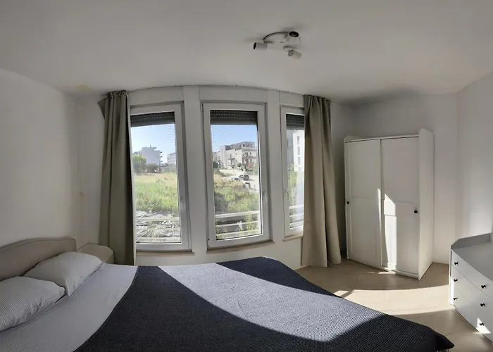 Znjan beachfront apartments Split * Split