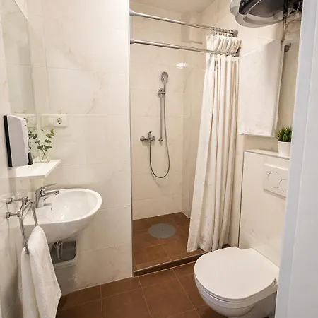 Znjan Beachfront شقة سبليت