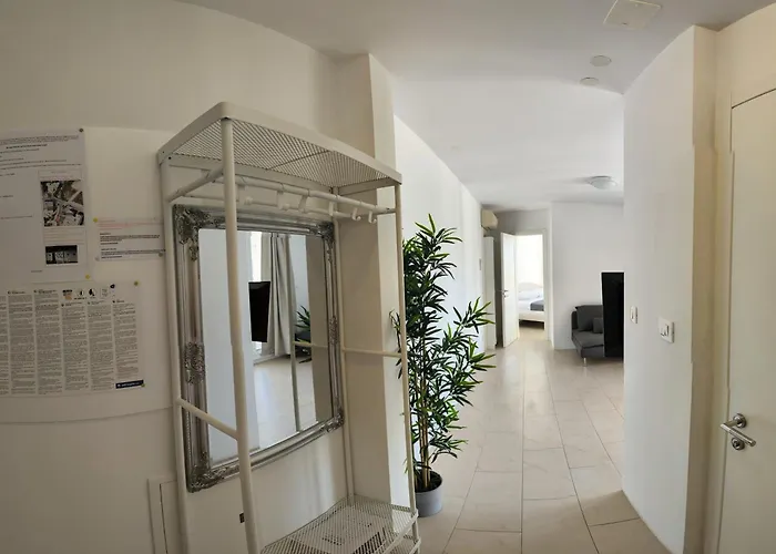 Znjan Beachfront Apartments Split Apartamento