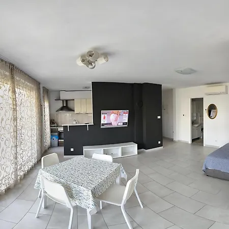 Apartmán Znjan Beachfront Apartments Split